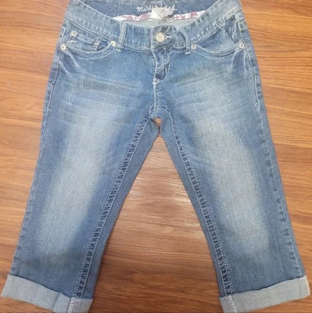 Capris Jeans | Size 3/4 | Maurices